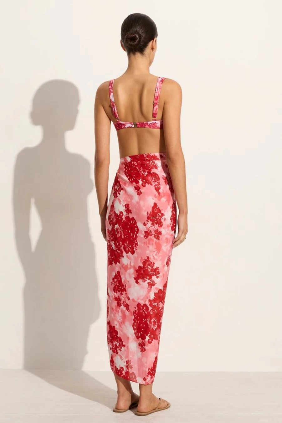 Faithfull The Brand Vicenza Floral Pareo - Rosella Print Beach Wrap