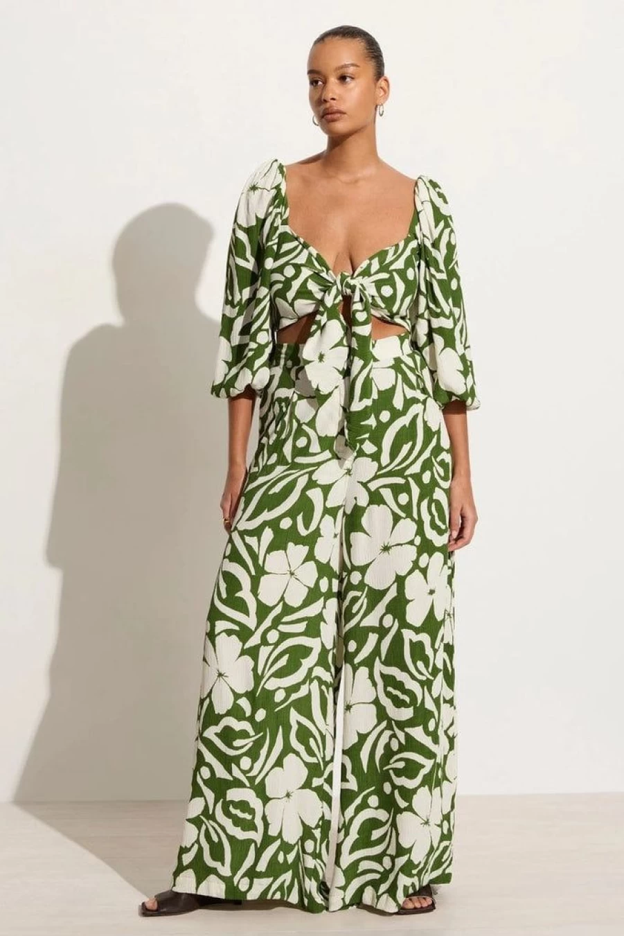 Faithfull The Brand Felicity Floral Print Pants in Olive Green - Final Sale